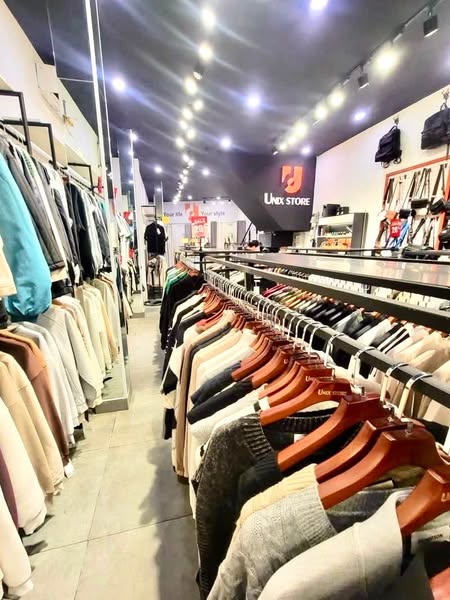 Mặt tiền phố thời trang lê Duẩn -Dòng tiền khủng 400 triệu năm - Giá chỉ 21,5 tỷ . - Ảnh 2