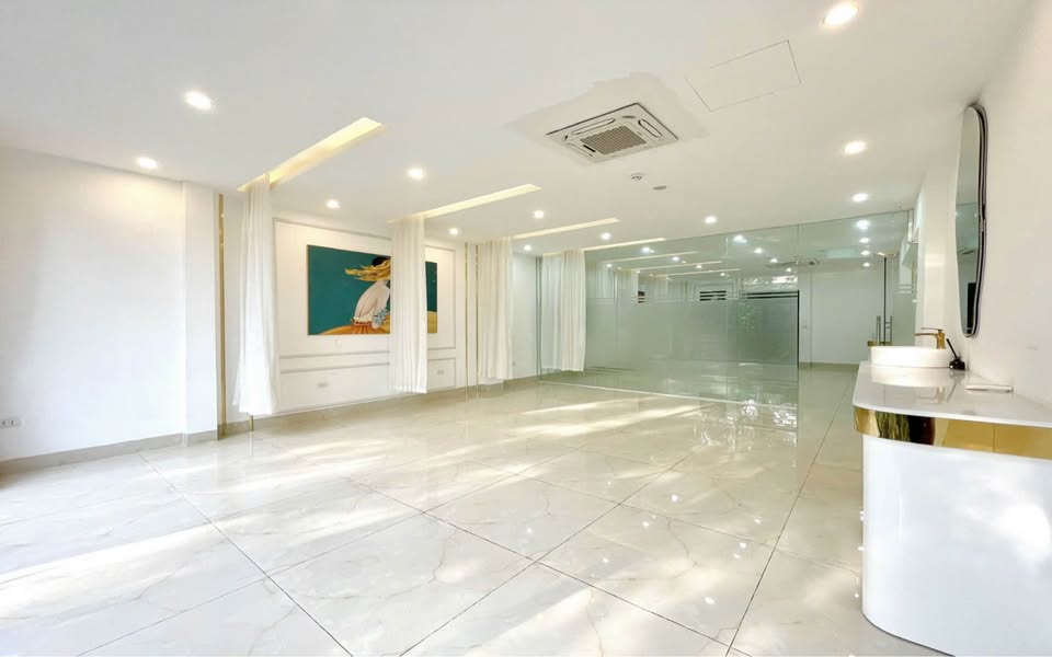BÁN GẤP NHÀ PHỐ PHƯƠNG LIỆT, LÔ GÓC,VỈA HÈ KINH DOANH_DT 80M2, 4 TẦNG, MT 18M, 20TỶ - Ảnh 2