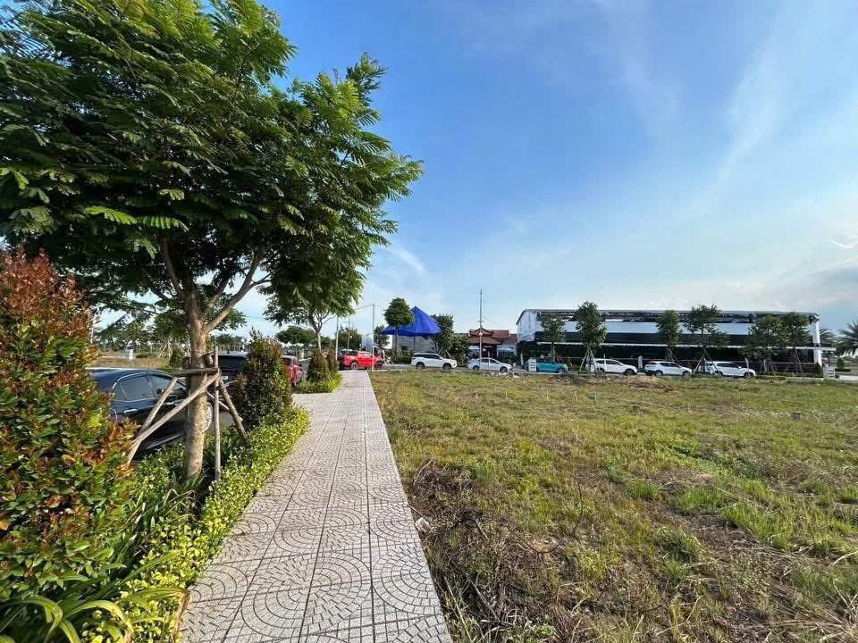 ĐẤT KING HILL, Đường NGUYỄN HỮU TRÍ, Bến Lức, Long An. - Ảnh 1