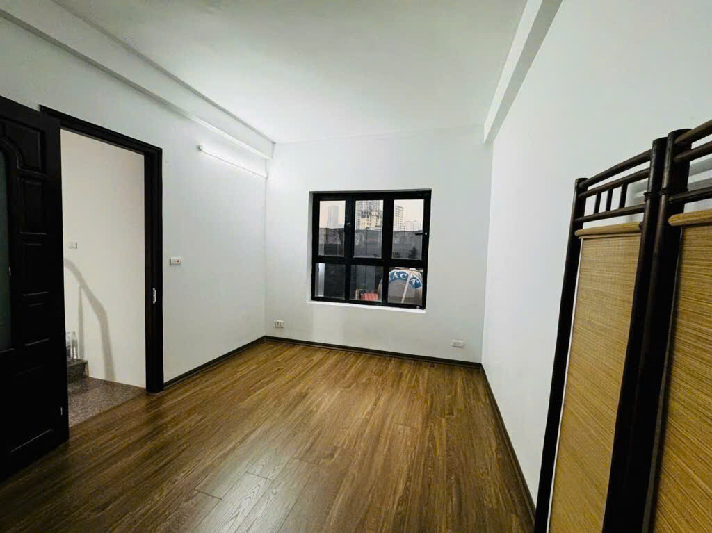 🏠🏤Nhà 5 tầng, phố Trần Quý Cáp, mặt tiền 7m siêu hiếm - Ảnh 2