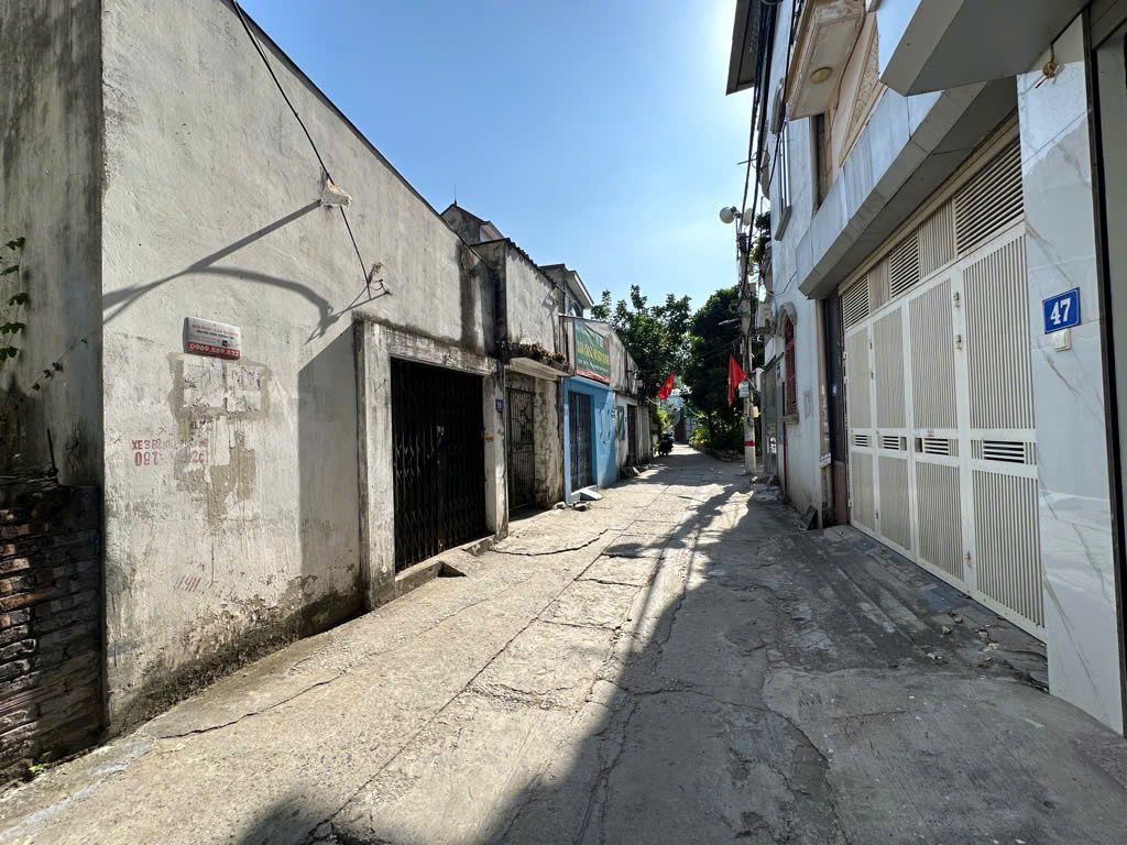 Thửa đất vuông đẹp -ô tô vào tận nhà, đầu tư có lời - 48m2 - 10,6 tỷ - gần KDT Linh Đàm - Ảnh chính