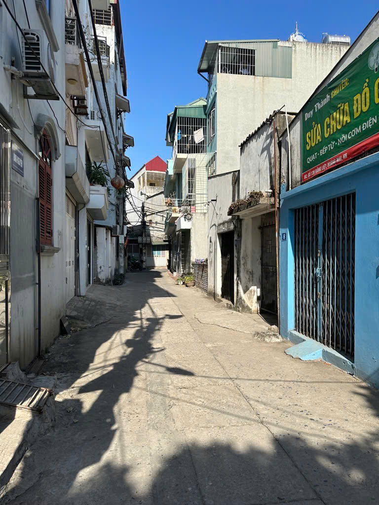 Thửa đất vuông đẹp -ô tô vào tận nhà, đầu tư có lời - 48m2 - 10,6 tỷ - gần KDT Linh Đàm - Ảnh 1