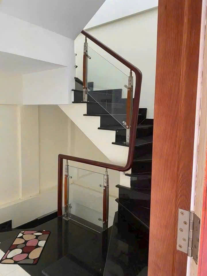Cho Thuê Tòa Nhà 6 Tầng Lê Hồng Phong, Thủ Dầu Một, Bình Dương – Diện Tích 650m², Giá Thuê 40 - Ảnh 1