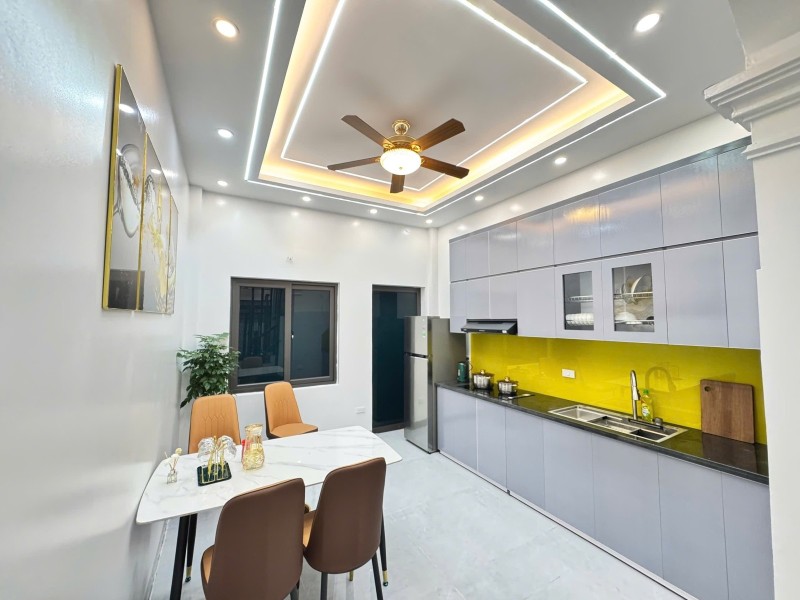 Siêu phẩm. Bán nhà Định Công Thượng, Hoàng Mai. 48m2 x 5 Tầng. Ngõ thông. 2 Thoáng. Hơn 9 Tỷ. - Ảnh 1