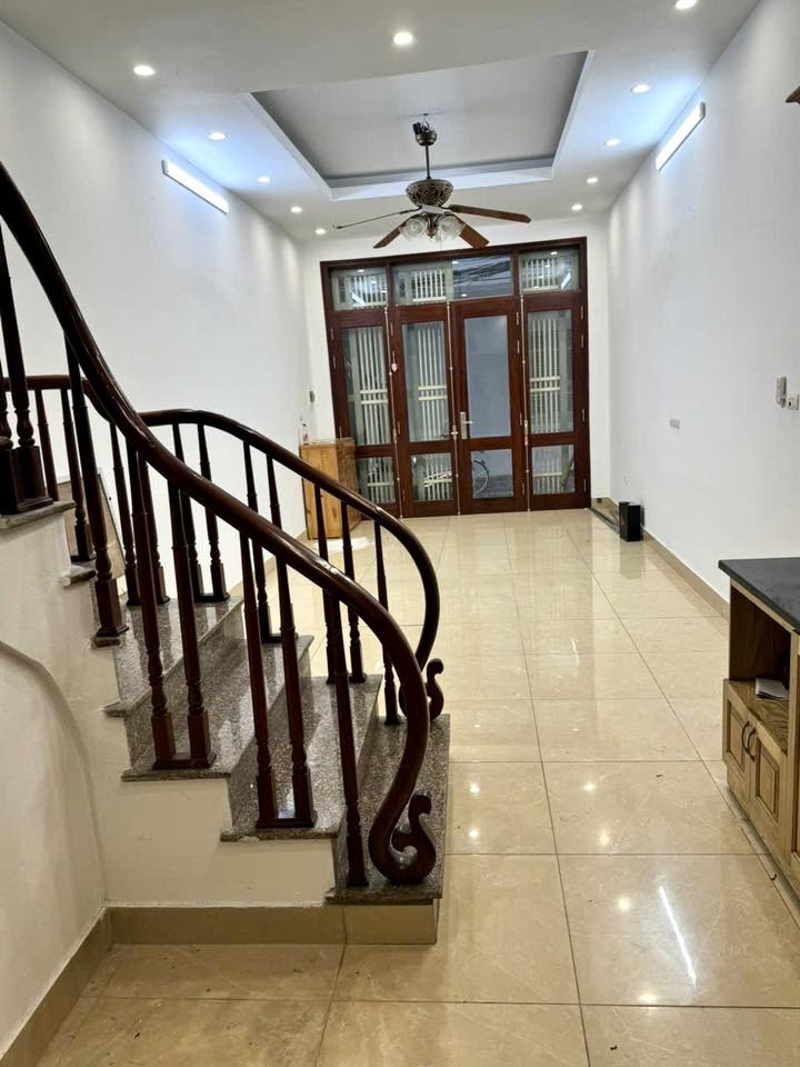 BÁN NHÀ ĐƯỜNG LÁNG – Ô TÔ TRÁNH – KINH DOANH ĐỈNH – 45M2 – 4M MT – 12 TỶ - Ảnh chính