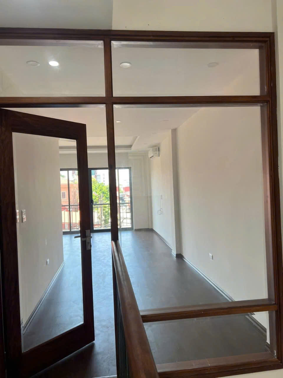 Cho thuê nhà liền kề Vĩnh Tuy - Hai Bà Trưng 56m x 5T giá 20tr, ô tô tải đỗ cửa, nhà đẹp - Ảnh 3