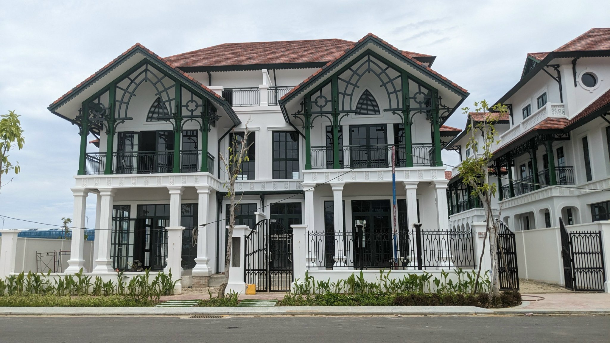 Bán căn hoa hậu độc quyền thuộc quỹ ngoại giao liền kề, BT - giá ngoại giao bất chấp thị trường. - Ảnh chính