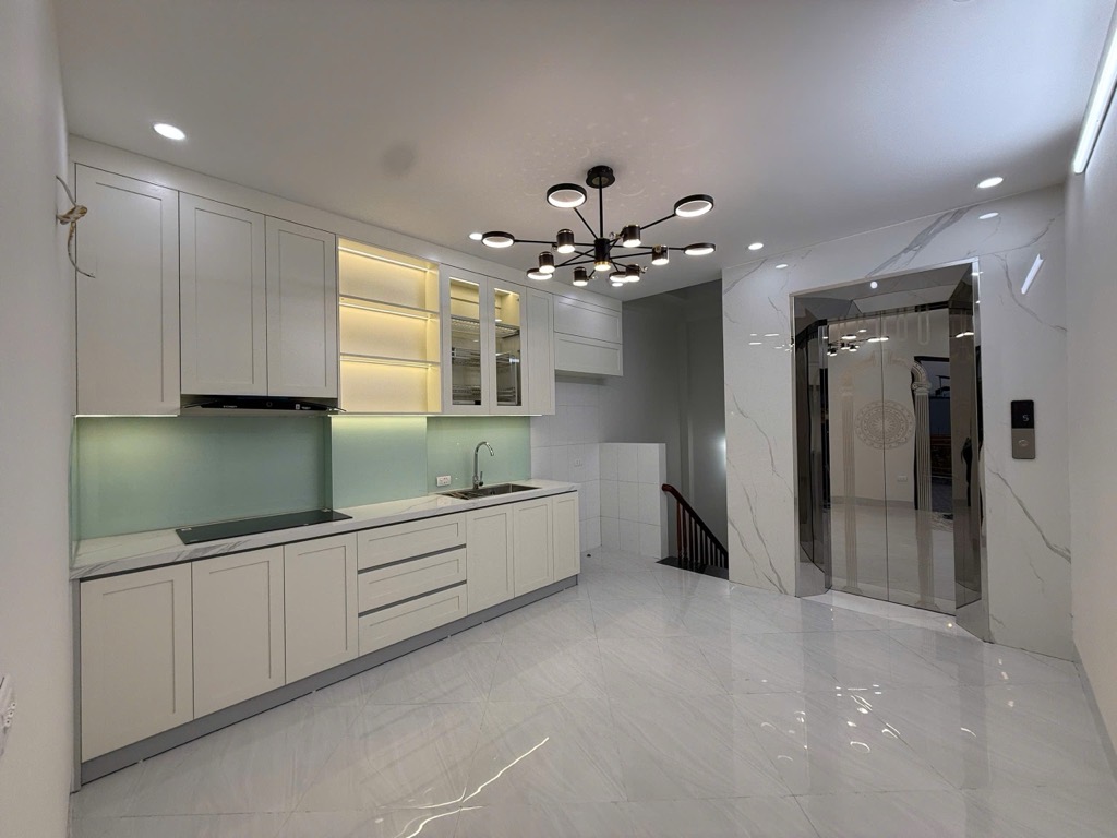 Bán nhà Tân Mai, Nguyễn Chính 5 tầng thang máy ngõ, thông, ô tô tránh 40m2 giá 10.9 tỷ - Ảnh 3