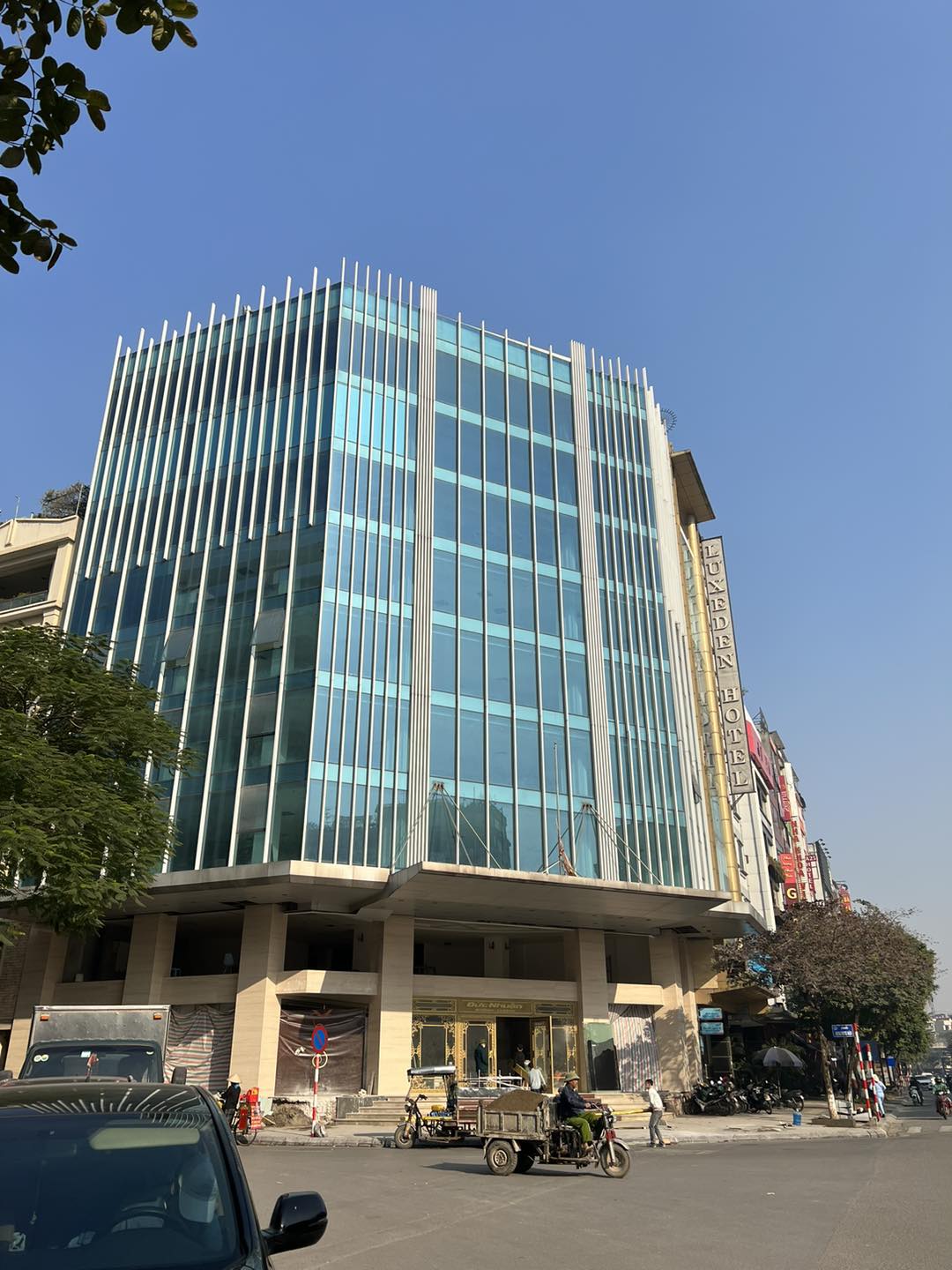 BUILDING MẶT PHỐ TRẦN THÁI TÔNG, CẦU GIẤY, DT 122M2, 8 TẦNG NỔI + TUM + HẦM. CHO THUÊ 30 CÂY VÀNG - Ảnh 3