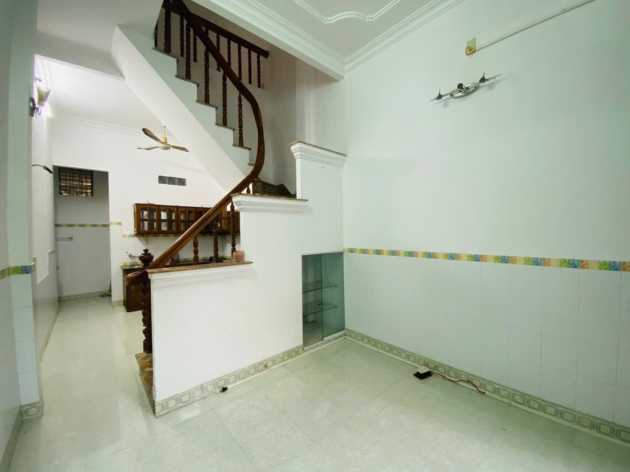 Bán căn nhà phường Vạn Thắng ngay trung tâm Tp Nha Trang.<br><br>- Vị trí cách đường 2/4 ô tô vào - Ảnh 4