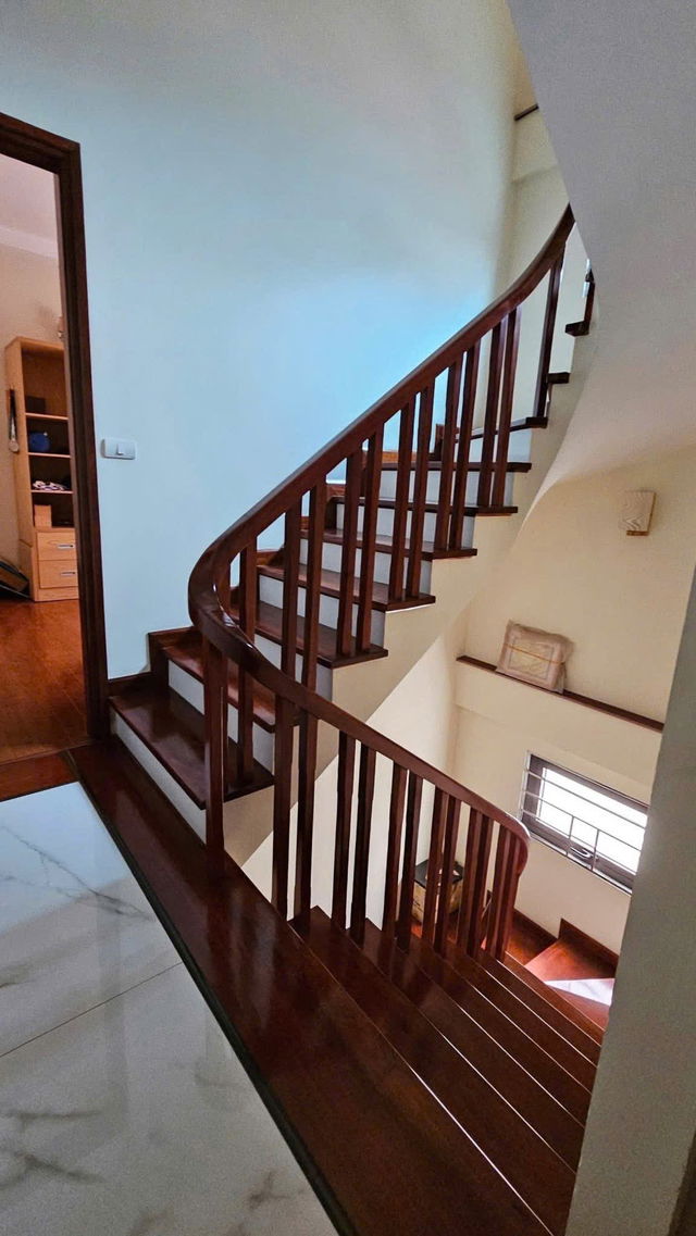 NHÀ PHÂN LÔ - KINH DOANH - HIẾM NHÀ BÁN - CÁCH PHỐ 30M - LÔ GÓC - PHÂN LÔ Ô TÔ TRÁNH - NGÕ THÔNG - - Ảnh 3