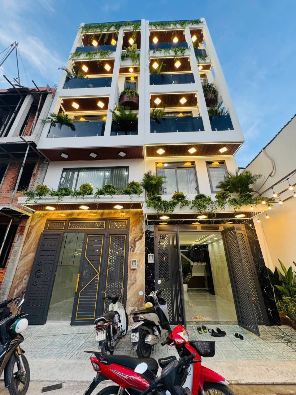 BÁN NHÀ QUẬN 12- DƯƠNG THỊ MƯỜI<br>SIÊU PHẨM SONG SINH SIÊU ĐẸP, 5 TẦNG, 70M2 (4.5X16), SỔ VUÔNG VỨC - Ảnh chính