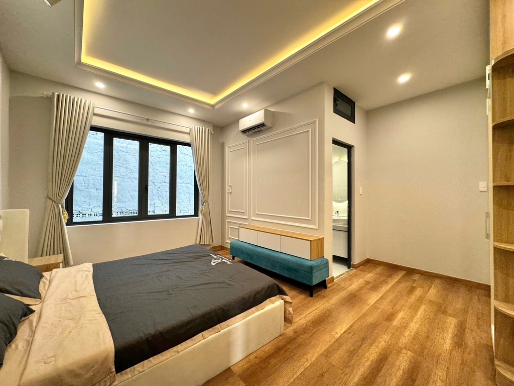 Mặt tiền ngay Bùi Minh Trực ngang 6m, 130m2 chỉ 9 tỷ 5 - Ảnh 1
