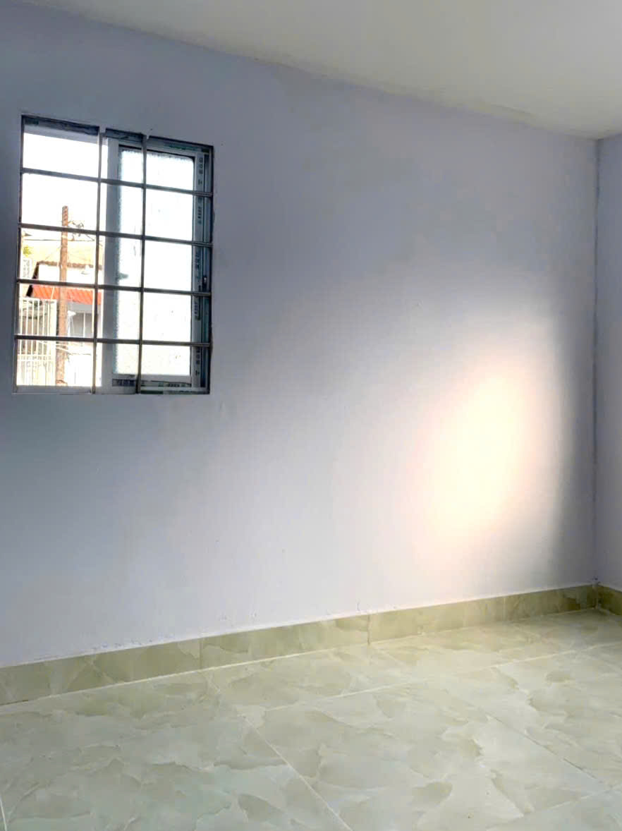 GẤP QUÁ GẤP, GiẢM 350TR, HXH, Sổ Hồng Riêng, DTSD 39m2, mới, Thủ Đức, chỉ 1.ty hơn - Ảnh 3