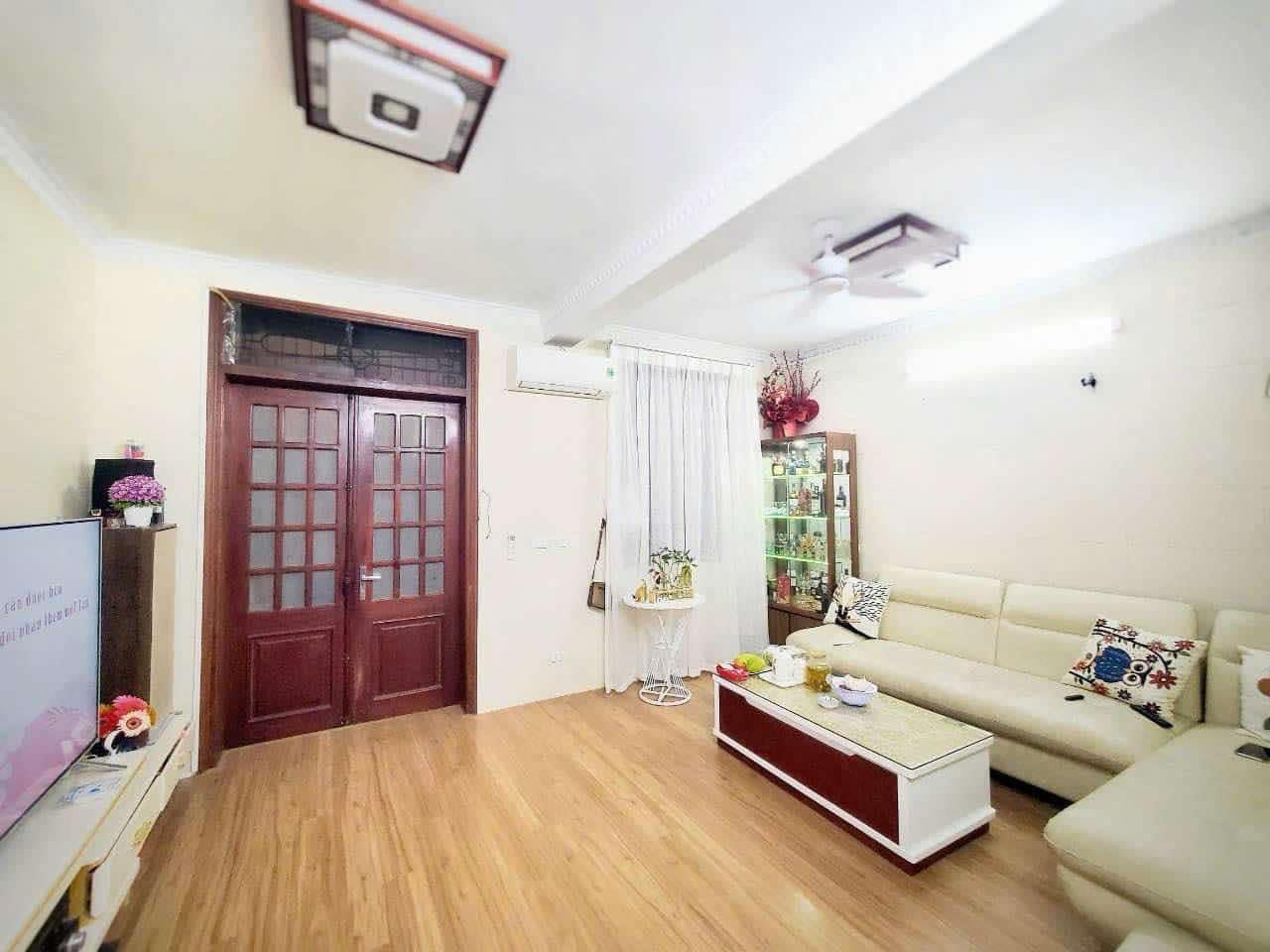 BÁN NHÀ LA THÀNH-HÀO NAM-ĐỐNG ĐA-50M-4T-7.5TY. <br>LH: 0982769586 - Ảnh chính
