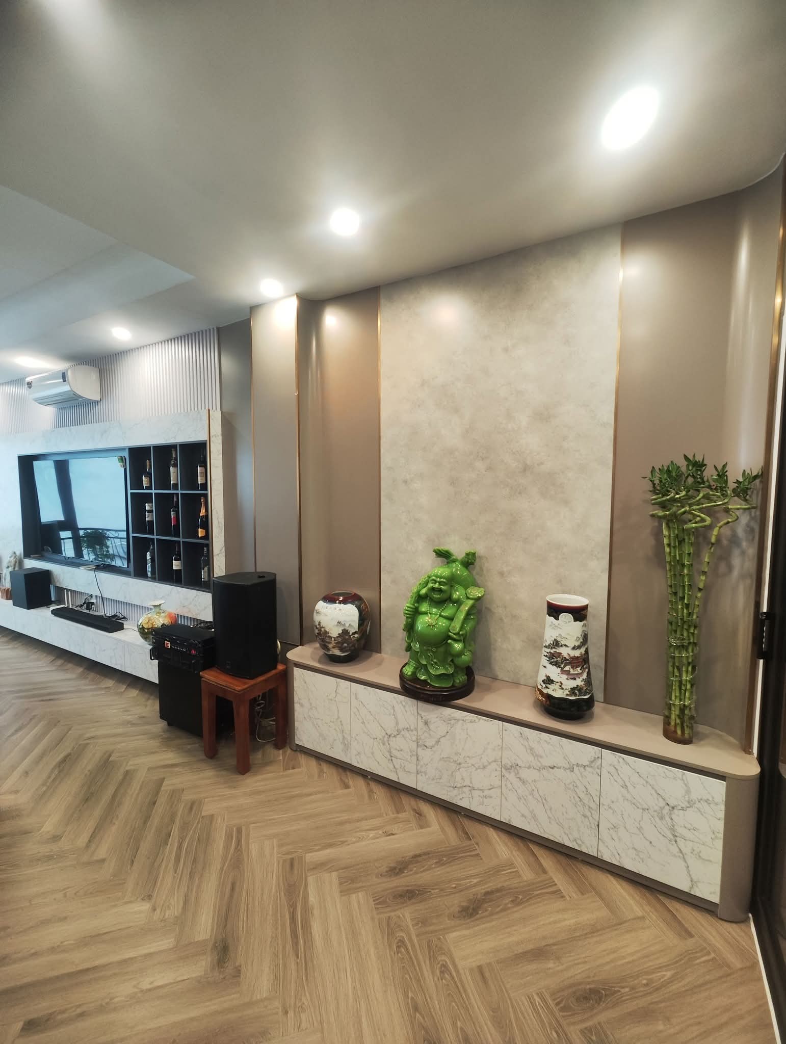 PHỐ VIP LINH LANG💎55M2 x 4T💎 18.5 TỶ💎 2 MẶT NGÕ Ô TÔ💎 KD SẦM UẤT💎 XUNG QUANH PHỐ NHẬT - Ảnh 2