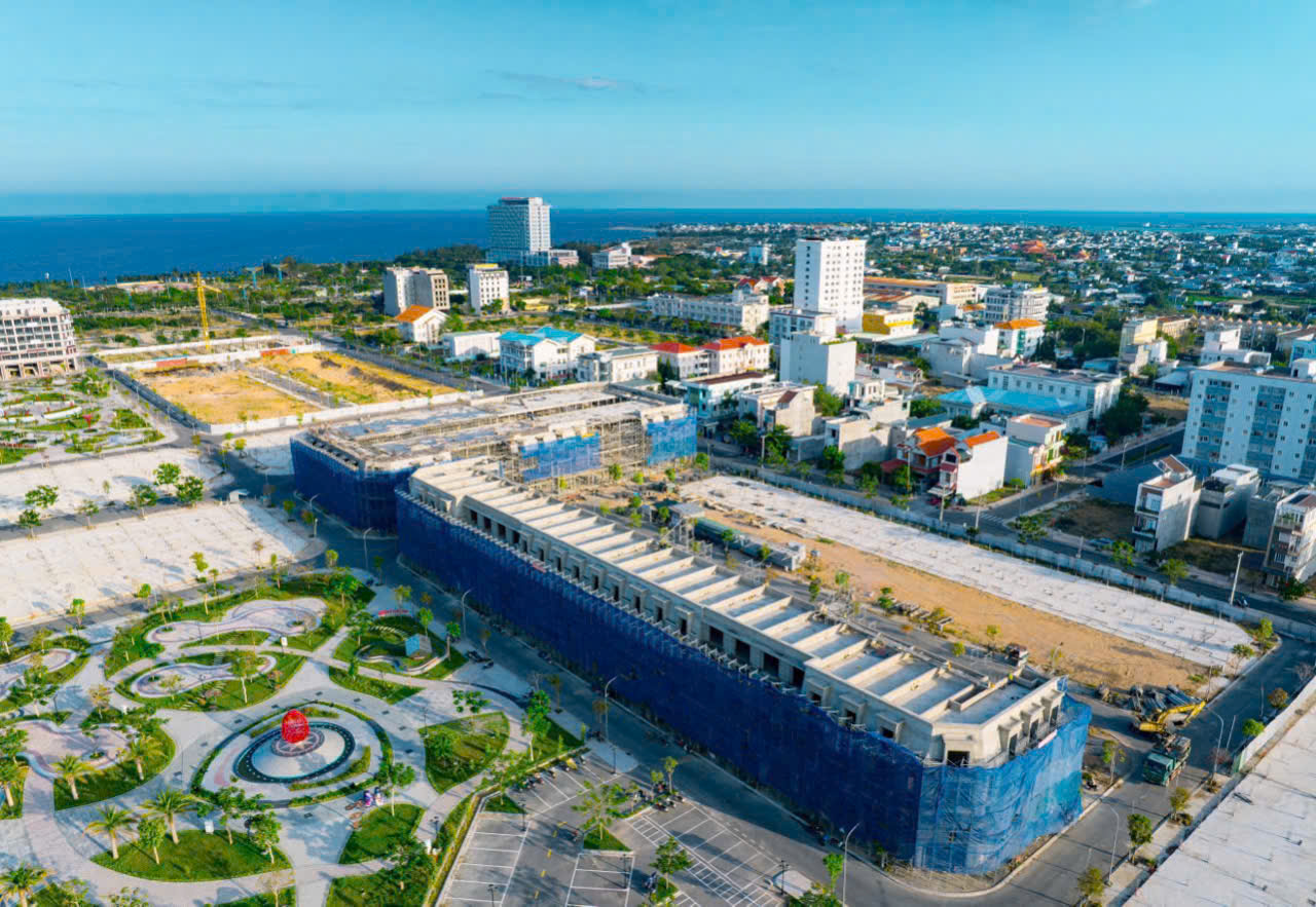 Shophouse 4 tầng Bình Sơn Ocean Park, cách biển chỉ 200m, giá sốc đợt 1 từ CĐT. - Ảnh 2