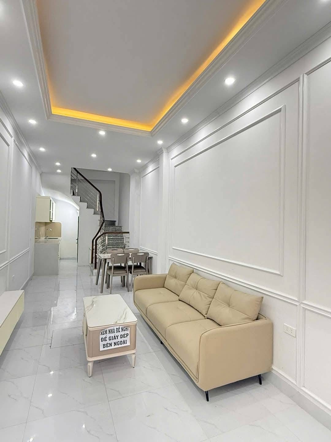 BÁN NHÀ 4 TẦNG LÔ GÓC – VĂN QUÁN, HÀ ĐÔNG Giá bán: 7,6 tỷ (có thương lượng) Địa chỉ: Đường 19/5, khu đô thị Văn Quán, Hà Đông - Ảnh 1