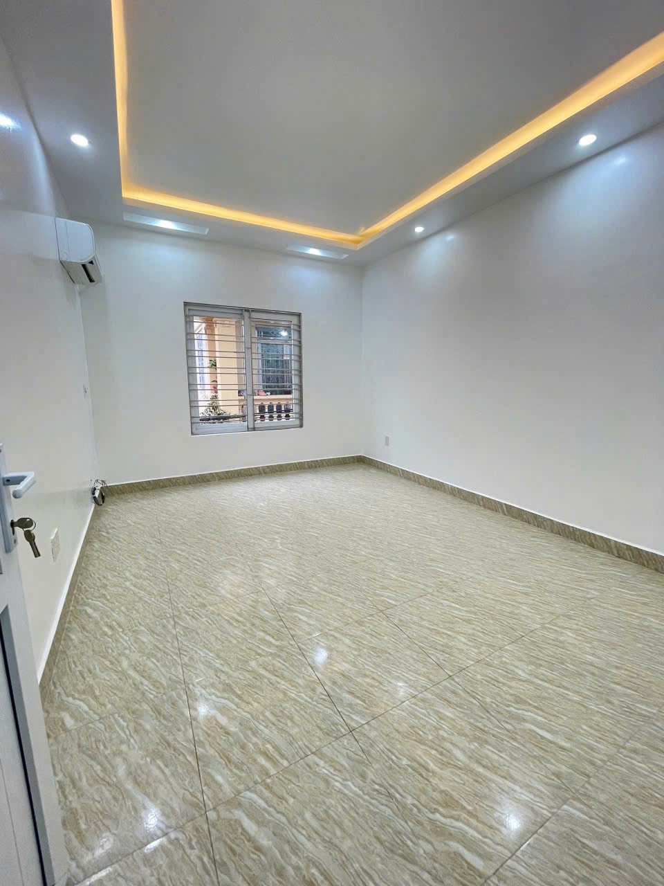 NHÀ ĐẸP - GIÁ TỐT Chỉ 2 tỷ 750 có ngay nhà 3,5 tầng ở 6B/517 Ngô Gia Tự, Hải An - Hải Phòng. - Ảnh 3
