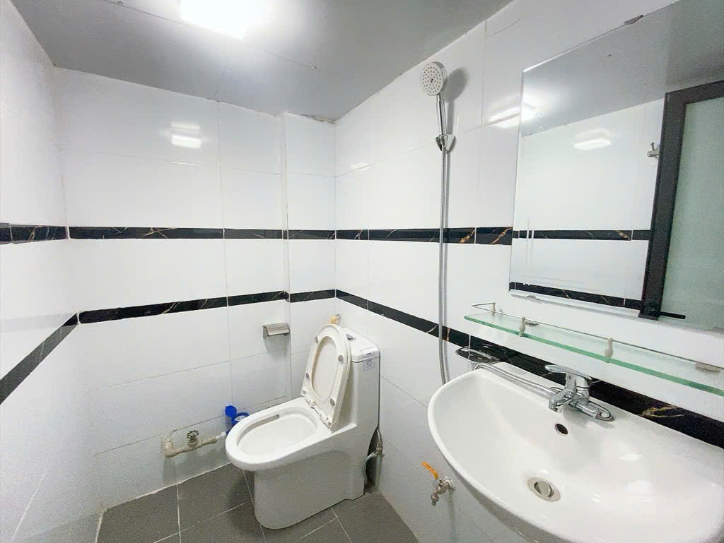 BÁN CCMN TRIỀU KHÚC 60M2 – 7 TẦNG – DOANH THU HƠN 70 TRIỆU/THÁNG - Ảnh 1
