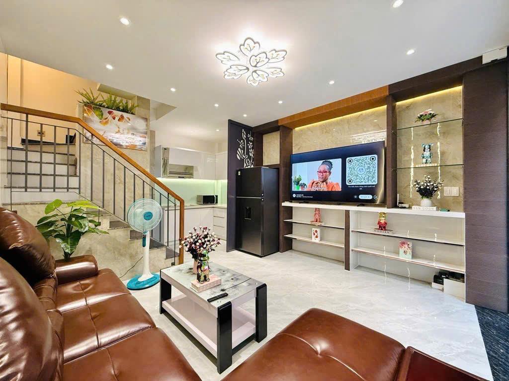 DTSD 144m2 - FULL NỘI THẤT- 4 TẦNG- NGANG 4,5M - 4,85 Tỷ TL-GẦN CITYLAND- NHÀ MỚI - Ảnh chính