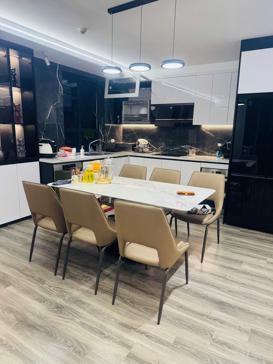 Siêu phẩm 3 ngủ 2 WC 140m2 tòa Diamond Goldmark City nội thất nhập khẩu mới 100% - Ảnh 2