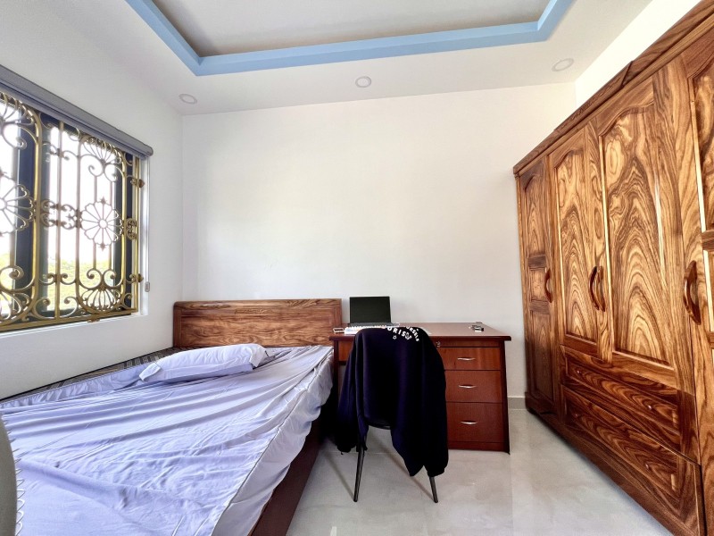 Căn góc 4 tầng mặt tiền công viên Linh Trung – 90m² – Vỉa hè đậu ôtô – Giá chỉ 12.5 tỷ TL - Ảnh chính