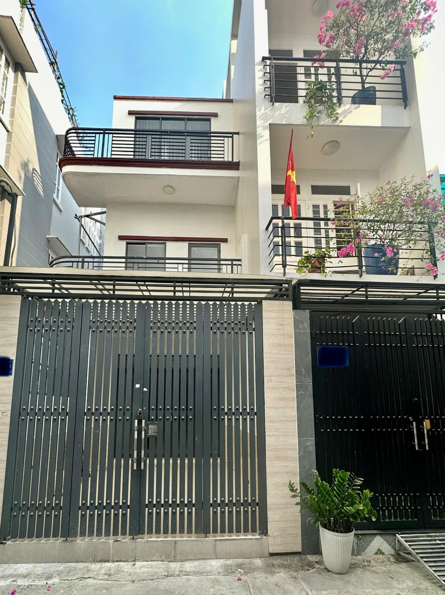 Tân Bình C12 nhà ga T3, 68m2 chỉ 6.x tỷ, 3 Tầng 4PN hẻm rộng xe hơi - Ảnh 1