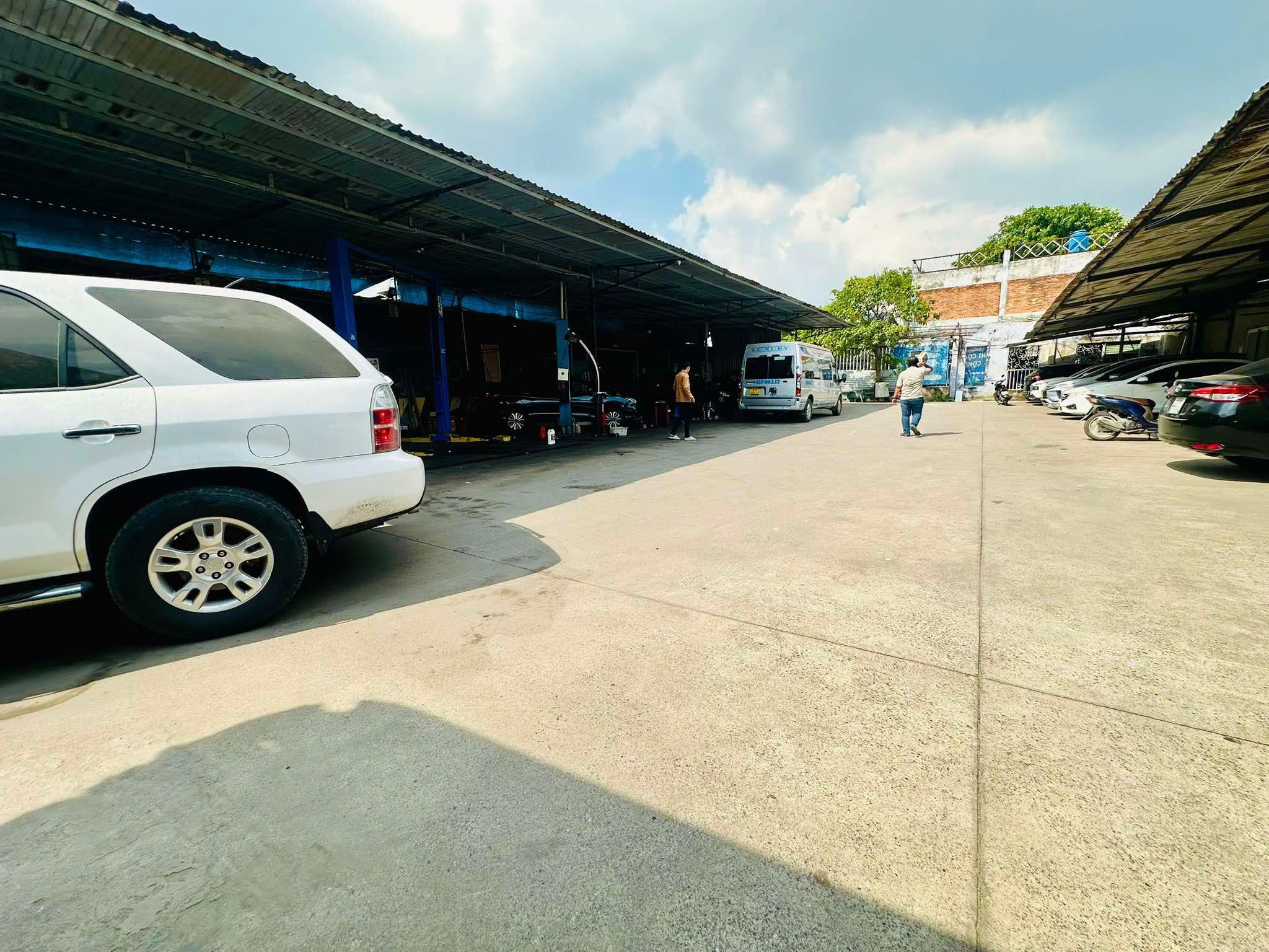 Bán nhà Mặt tiền Huỳnh Thiện Lộc - giao Lũy Bán Bích, 2663m2 (63x42m), full thổ, 236 tỷ. - Ảnh 2