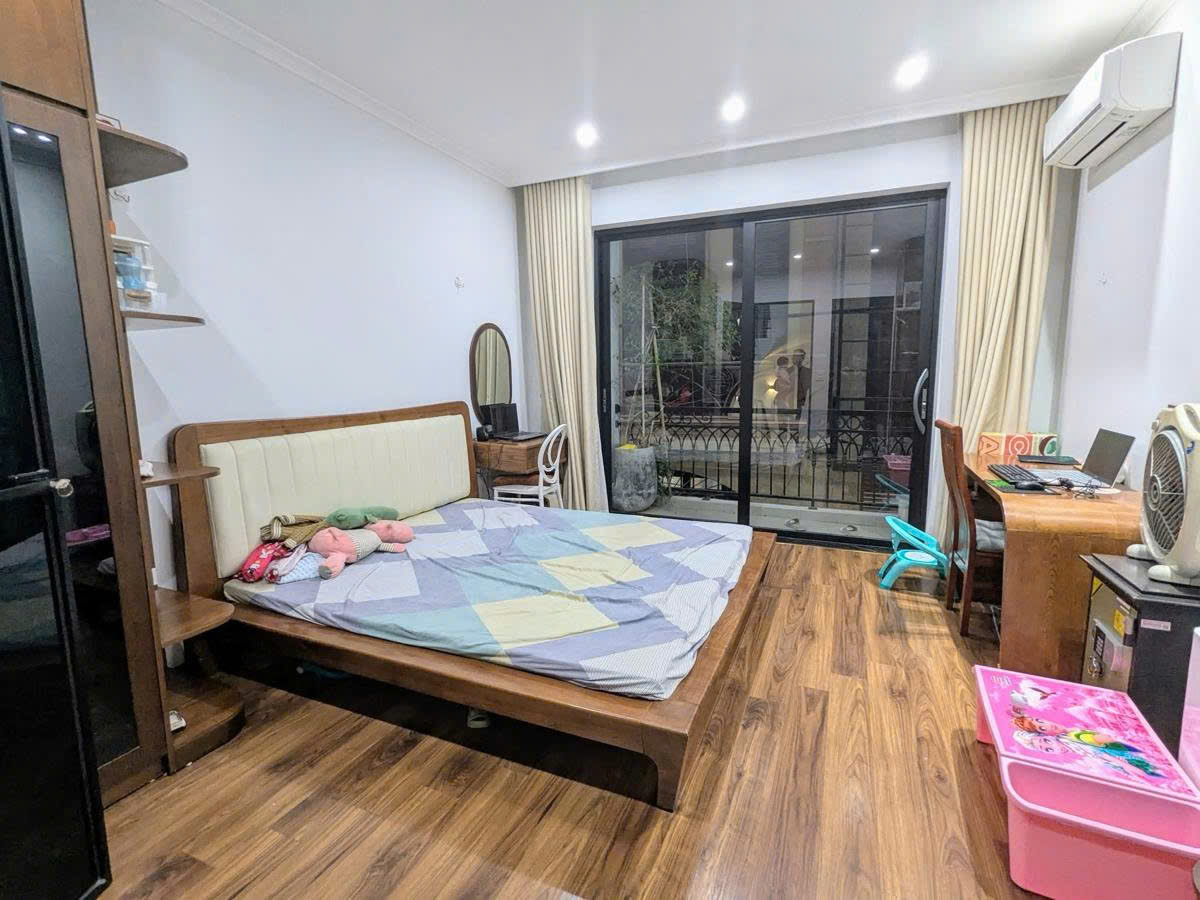 Bán nhà Quan Nhân - Gia đình tự xây 33m - 3 Pngủ 6.35 tỷ - ngõ ba gác 40m ra phố - Ảnh 1