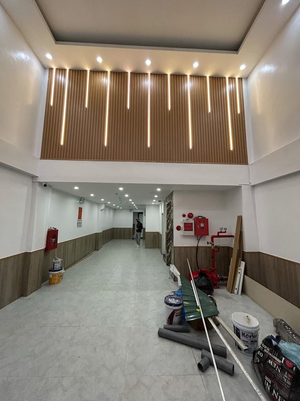 SIÊU PHẨM CCMN CĂN GÓC TRƯƠNG ĐỊNH 24 TỶ 7 TẦNG THANG MÁY MẶT TIỀN 5.65M - Ảnh chính