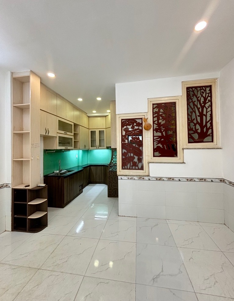 HẺM XE TẢI – nhà 3 TẦNG - DÒNG TIỀN 12tr/th – chỉ 6 tỷ - Ảnh 4