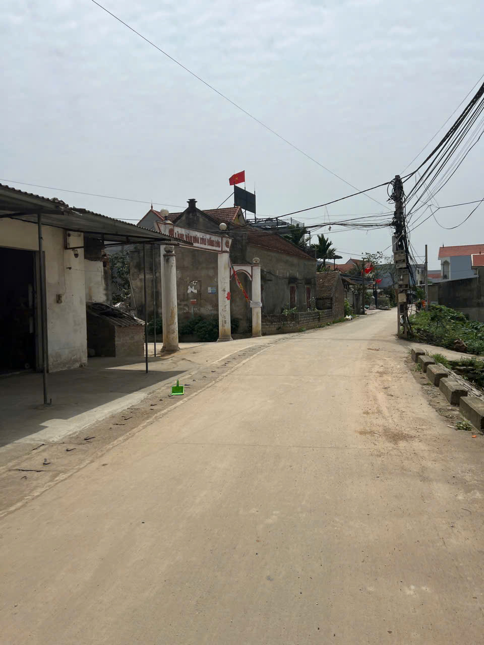 Bán mảnh đất 100m tốt động mặt tiền rộng đẹp,ô tô ngủ tại đất chỉ 1, X tỷ - Ảnh chính