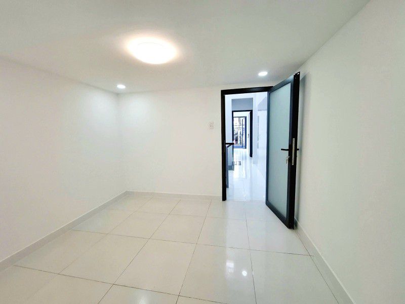 NHÀ ĐẸP 3 TẦNG TRẦN VĂN QUANG, TÂN BÌNH SÁT VÁCH QUẬN 10, 45M2, VUÔNG NỞ HẬU TÀI LỘC, Ô TÔ SÁT NHÀ - Ảnh 2