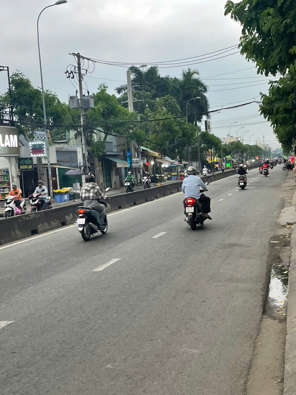 Bán nhà mặt tiền 9,7x28m giá 16 tỷ Đường Nguyễn Thị Sóc - Ảnh 1