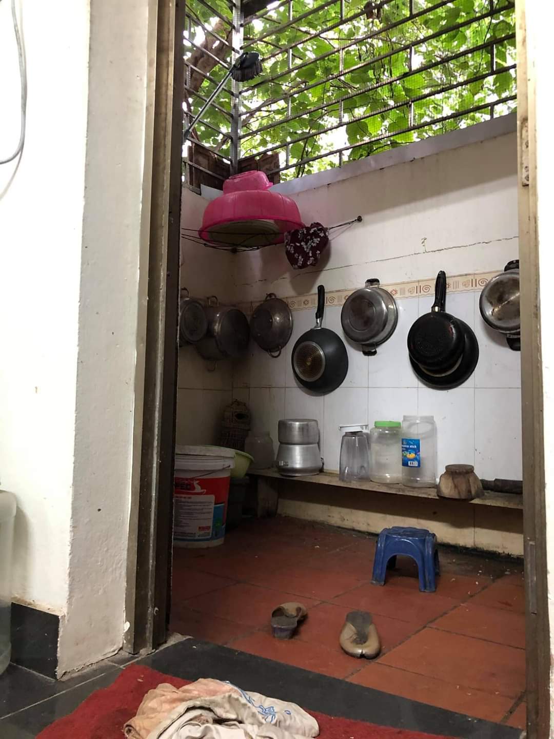 Bán nhà Tây Mỗ Nam Từ Liêm 40m2 c4 lô góc 2 thoáng đủ nội thất ở ngay  gần phố hơn 4 tỷ 0961450400. - Ảnh 2