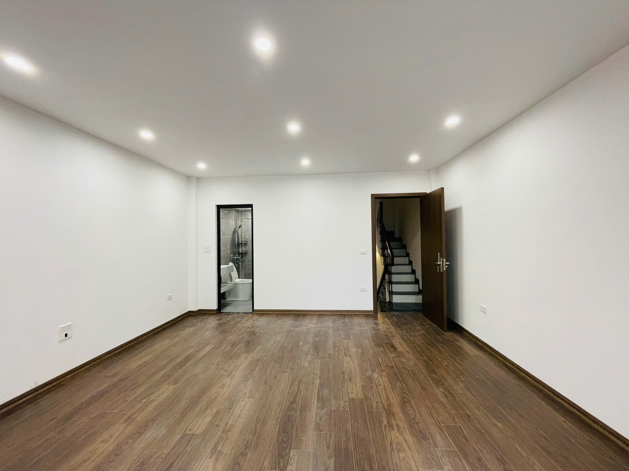 NHÀ ĐẸP, NGÕ 173 HOÀNG HOA THÁM, BA ĐÌNH:38M X6T, MT 4,7M, GIÁ 8,7 TỶ - Ảnh 3