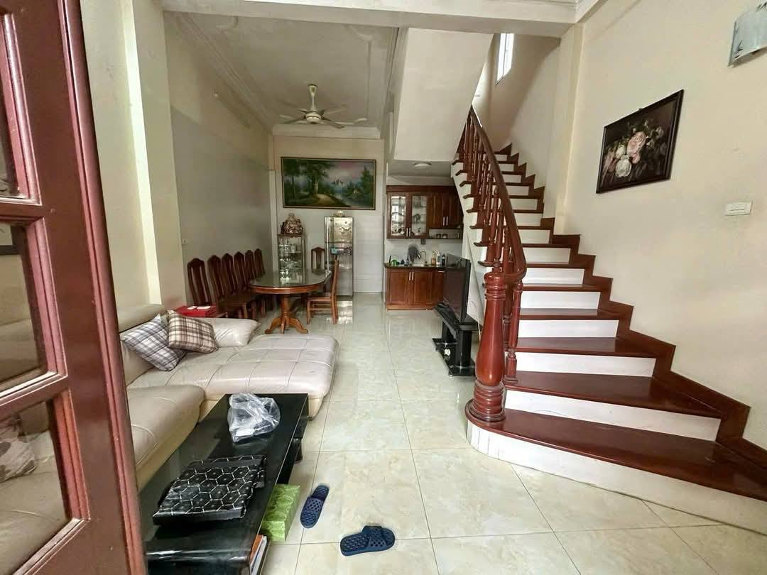 Cho thuê nhà nguyên căn, FULL ĐỒ ngõ 175 Trương Định, Hoàng Mai 45m x 5T giá 12 triệu - Ảnh 1