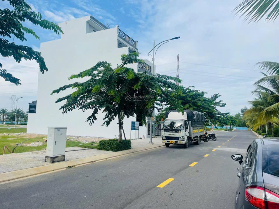 Đất nền Dự Án King Hill tại Bến Lức-Long An, giáp ranh TPHCM - Ảnh chính