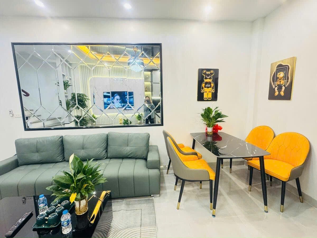 Hơn 6 đồng 35m2 x 5 tầng Đội Cấn - Cách ô tô dừng đỗ 80M - Ngõ to, thông. - Ảnh 1
