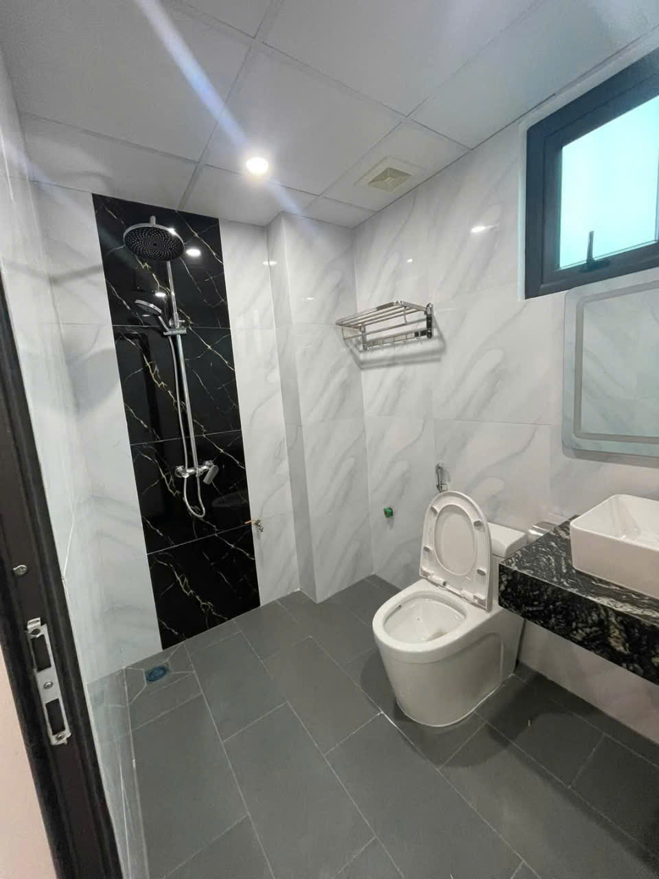 Nhà đẹp, Thang máy, Tam Hiệp, Thanh Trì 40 5 3.3 6.9 tỷ - Ảnh 1