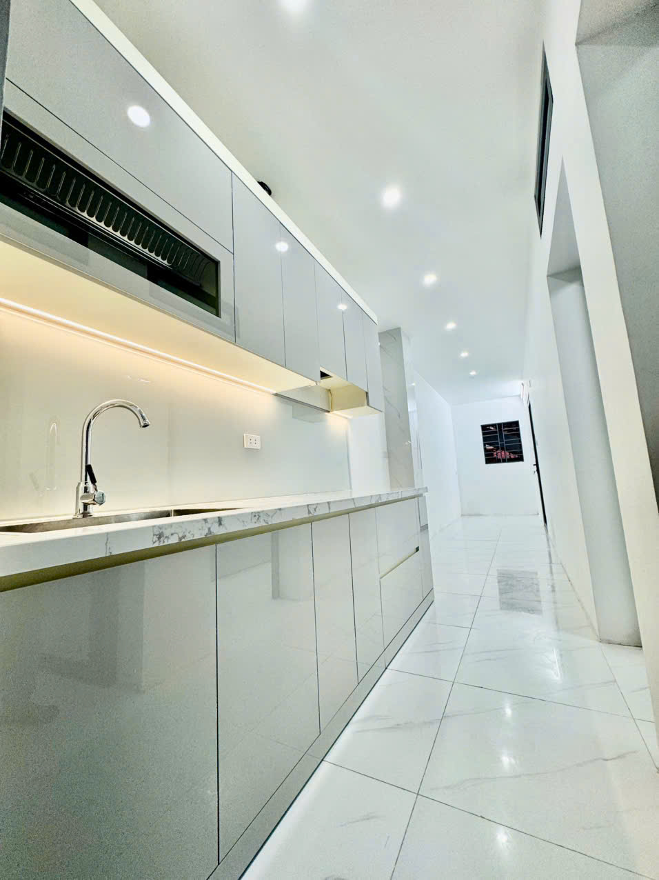 Bán căn hộ Tập thể In Ngân Hàng, Quan Thổ 1, Đống Đa 90m giá 4.18 tỷ, tầng 1, nhà đẹp - Ảnh 3