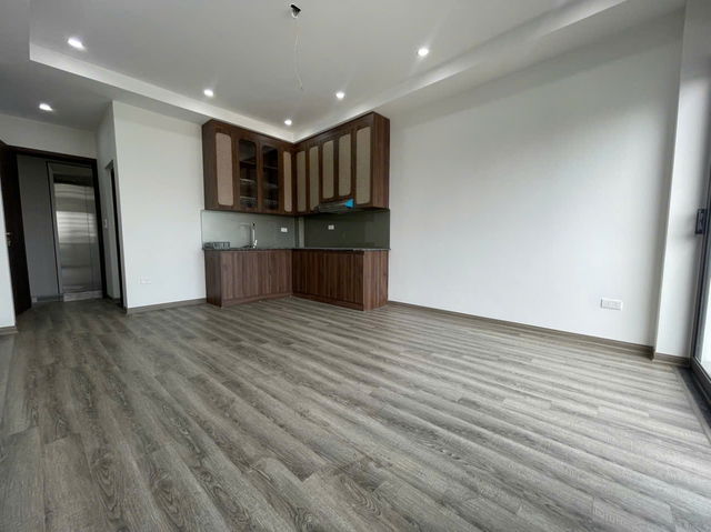 BÁN NHÀ MỞI LUÔN Phố  Kim Quan-Long Biên  40 m2,X  6 tầng, mặt tiền  4m, 7.6 tỷ. - Ảnh chính
