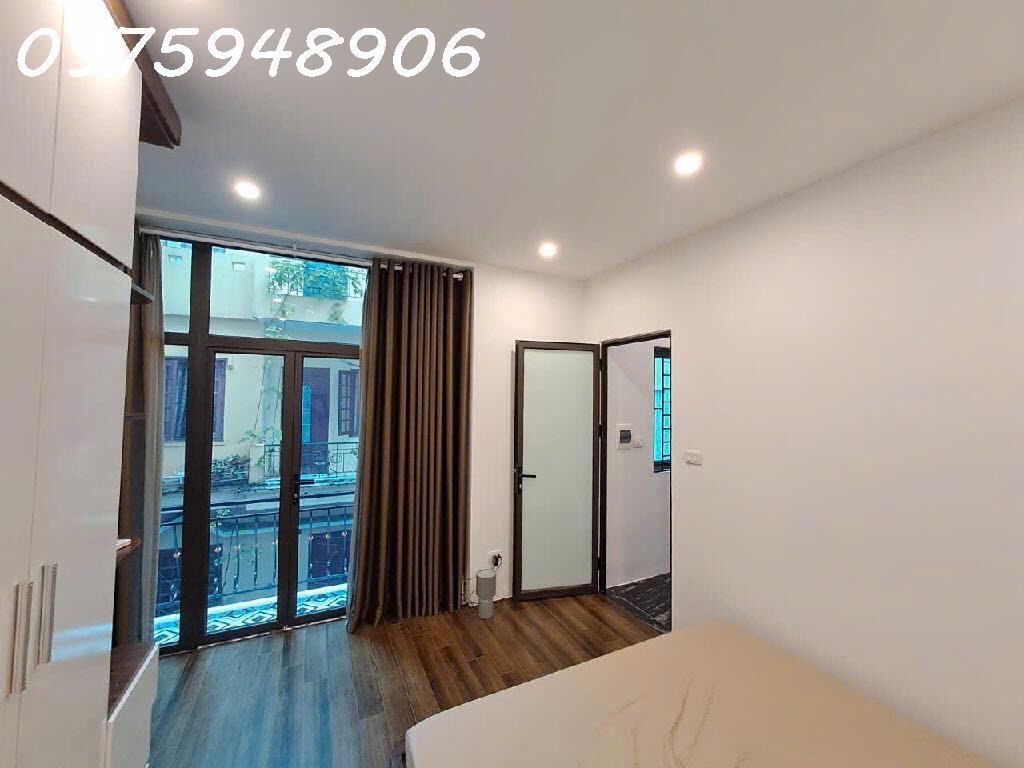QUỐC TỦ GIÁM 27M, 4 TẦNG, 3 NGỦ, NHÀ KIÊN CÔ CHẮC CHẮN, KHU VỰC DÂN CƯ PHÁT TRIỂN, ĐIỂM TIẾP GIÁP - Ảnh chính