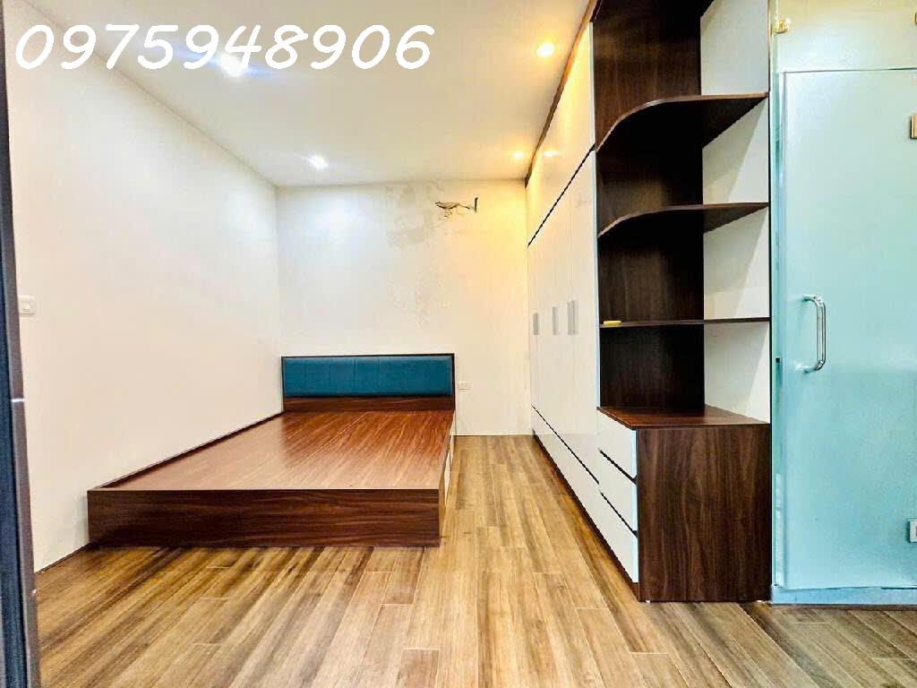 QUỐC TỦ GIÁM 27M, 4 TẦNG, 3 NGỦ, NHÀ KIÊN CÔ CHẮC CHẮN, KHU VỰC DÂN CƯ PHÁT TRIỂN, ĐIỂM TIẾP GIÁP - Ảnh 2