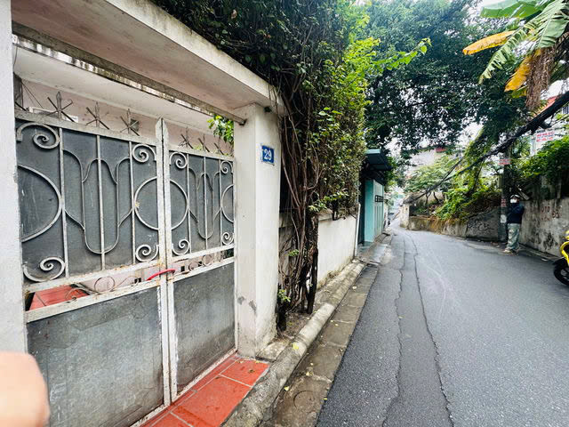 THỬA ĐẤT ĐẸP- NGÕ THẲNG TẮP- OTO QUA NHÀ Ngọc Thụy- Long Biên 51/70 m2,mặt tiền  6.1m, 6.5 tỷ. - Ảnh chính