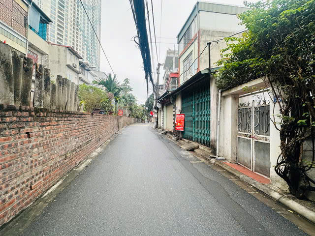 THỬA ĐẤT ĐẸP- NGÕ THẲNG TẮP- OTO QUA NHÀ Ngọc Thụy- Long Biên 51/70 m2,mặt tiền  6.1m, 6.5 tỷ. - Ảnh 4