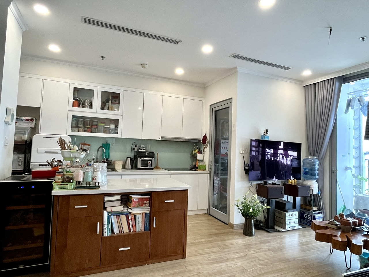 Vinhomes Gardenia 2 ngủ, 2 WC tầng trung, đang cho thuê 30 triệu/tháng - Ảnh 1