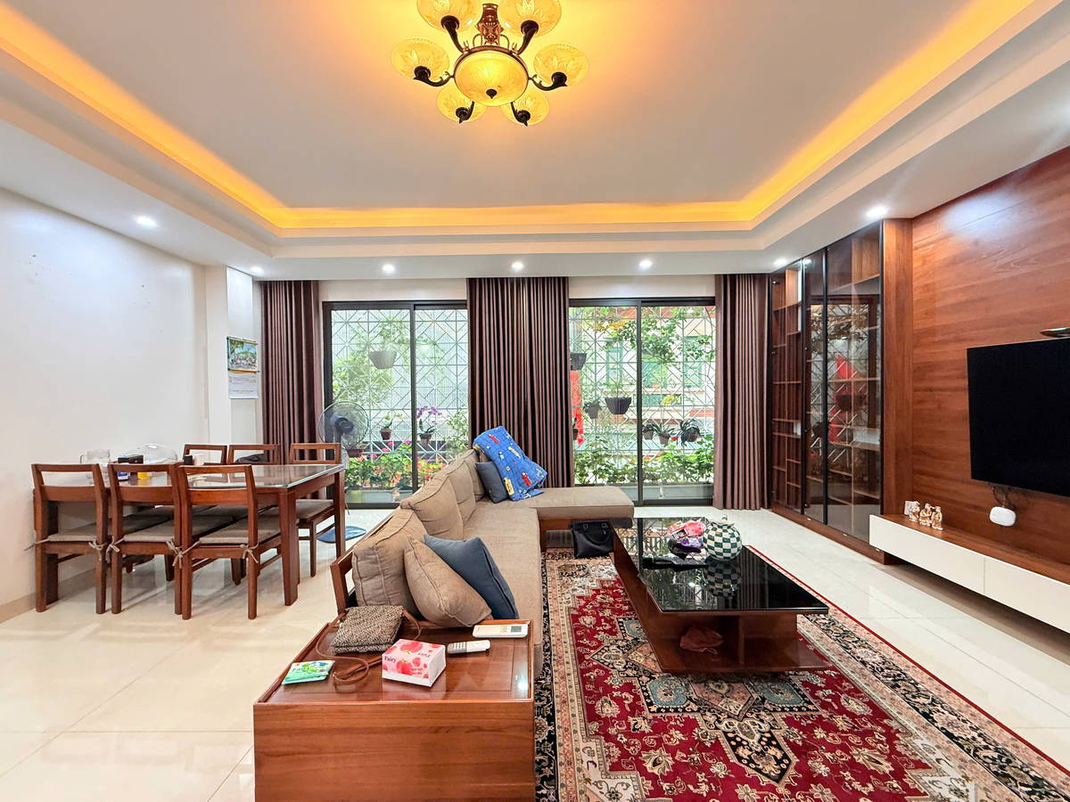Bán Nhà Phố Hoàng Hoa Thám 55m², 5 Tầng Thang Máy, Vỉa Hè Ô Tô, 2 Thoáng Chỉ 19.3 Tỷ - Ảnh 2