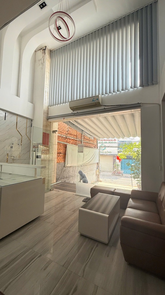 TÒA NHÀ MẶT TIỀN 9 TẦNG - 88M2-5X18M-GẦN BỆNH VIỆN HỒNG ĐỨC- PHÙ HỢP KINH DOANH CCHV - Ảnh 1